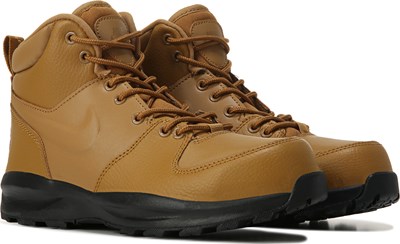 Boys hotsell nike boots