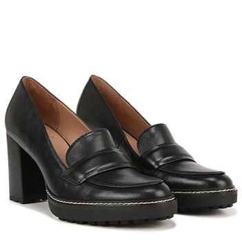 Naturalizer Women's Dabney Lug Heel Loafer | Famous Footwear Canada