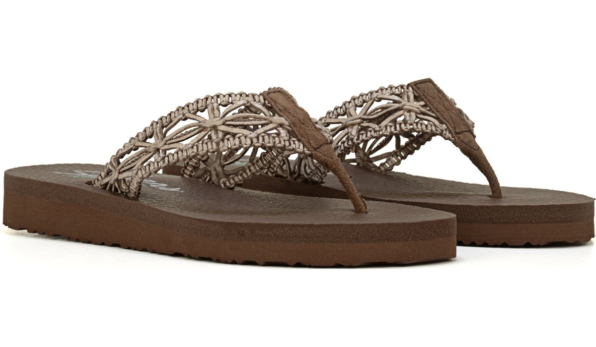 Skechers Yoga Foam Sandals Black Size 9 - $11 (72% Off Retail