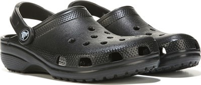 shop crocs canada