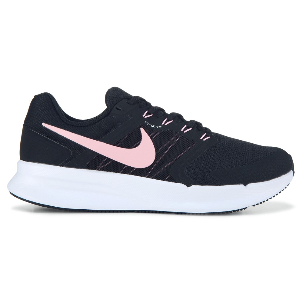 Nike runners hot sale women's