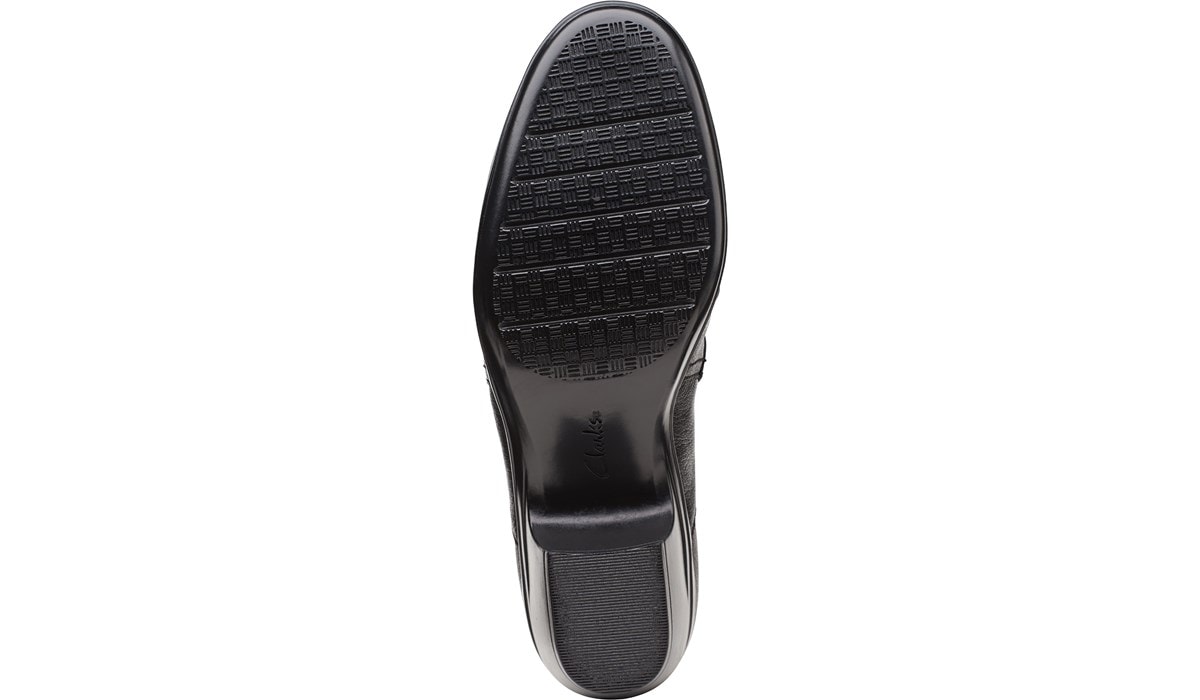 Clarks Women's Emily Cove Slip On Heel | Famous Footwear Canada