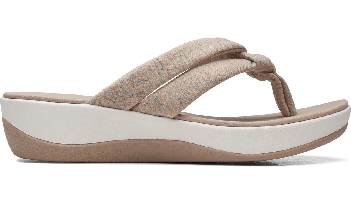 Clarks Women's Arla Kaylie Flip Flop Sandal | Famous Footwear Canada